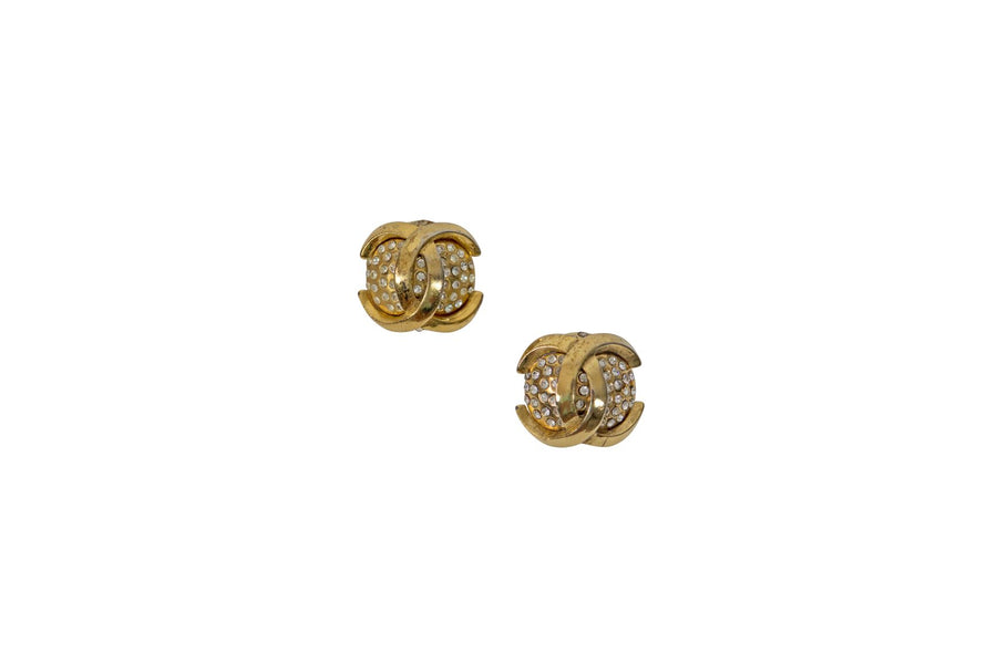 CHANEL CC stud earrings in matte pale gold metal and Rhinestones